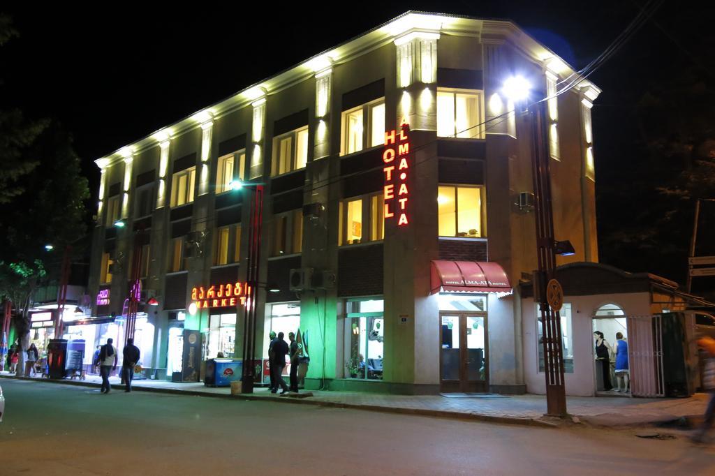 Alma-Ata Hotel Borjomi Bagian luar foto