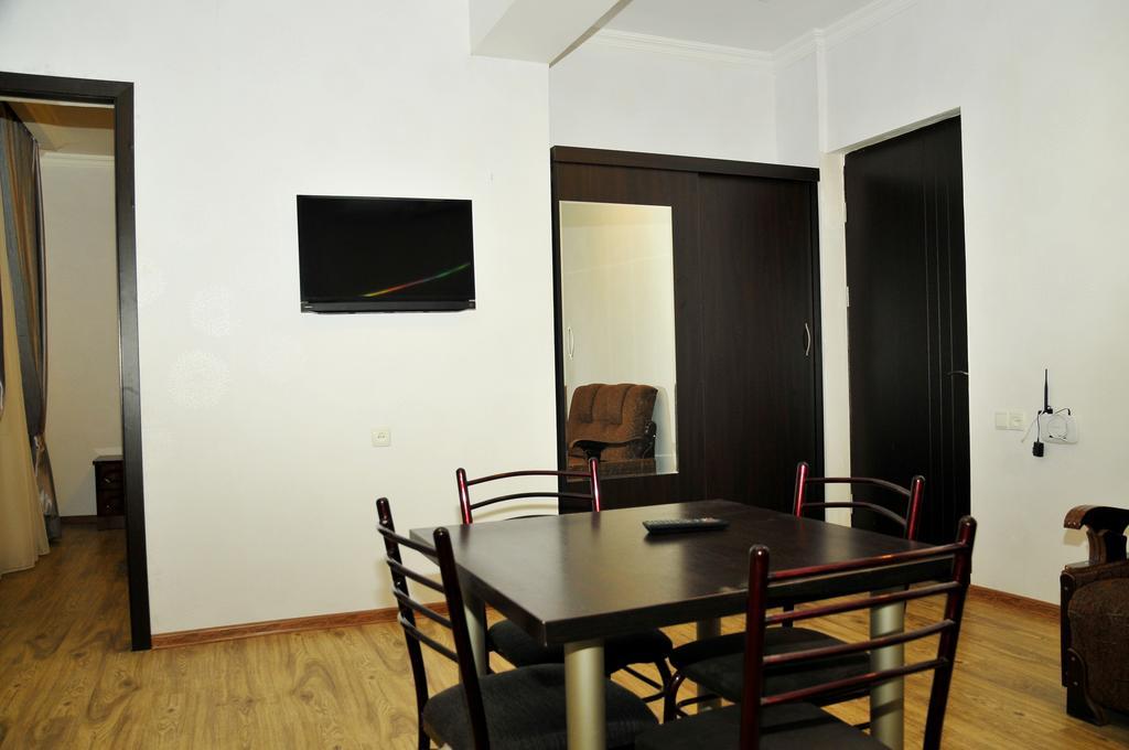 Alma-Ata Hotel Borjomi Ruang foto