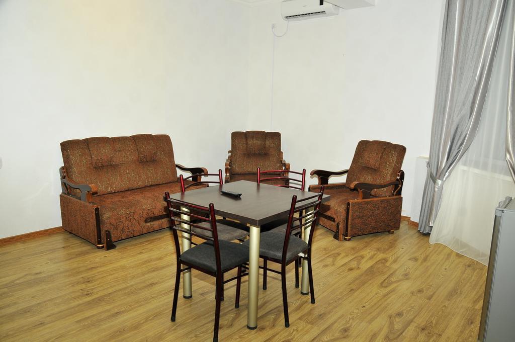 Alma-Ata Hotel Borjomi Ruang foto