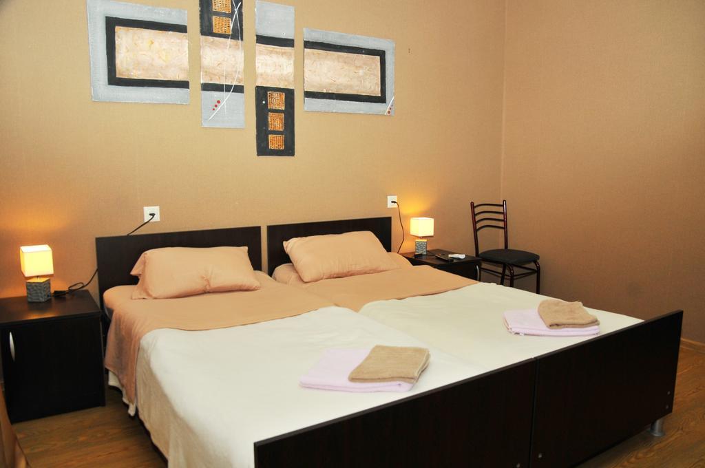Alma-Ata Hotel Borjomi Ruang foto