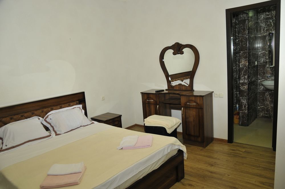 Alma-Ata Hotel Borjomi Bagian luar foto