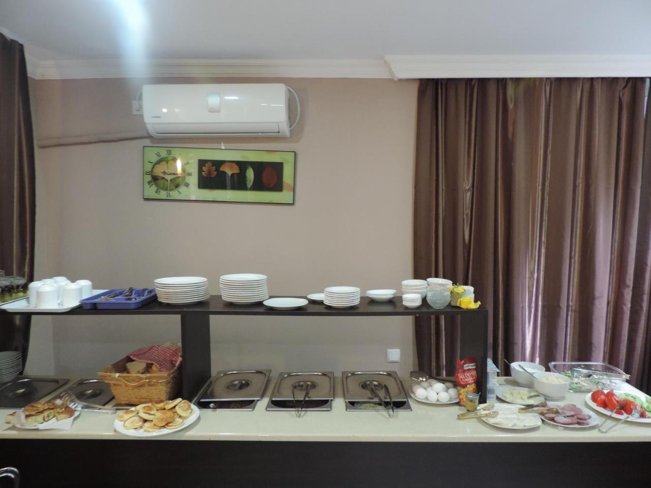 Alma-Ata Hotel Borjomi Bagian luar foto